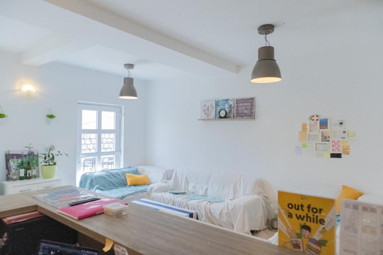 Love Dubrovnik Hostel エクステリア 写真