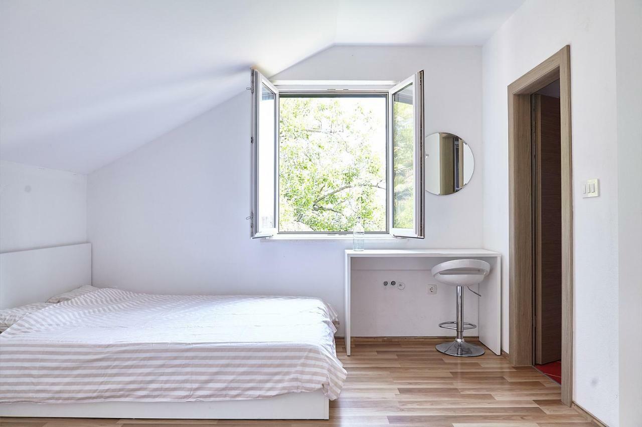 Love Dubrovnik Hostel エクステリア 写真