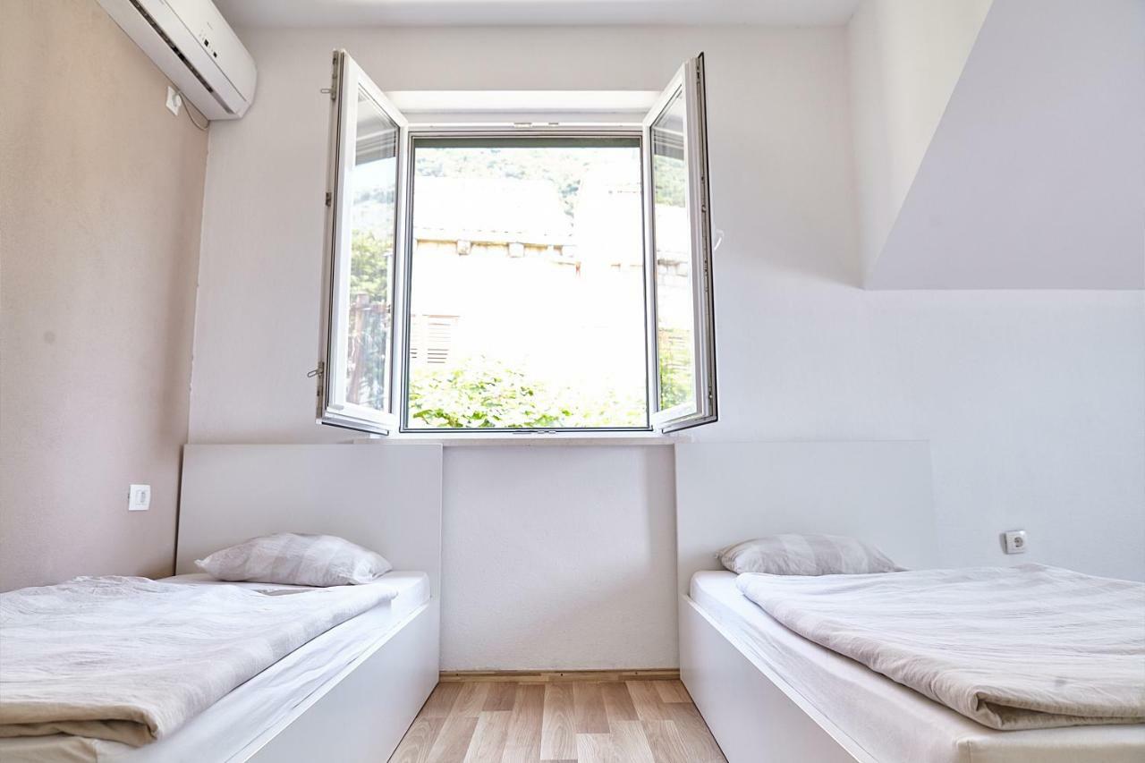Love Dubrovnik Hostel エクステリア 写真