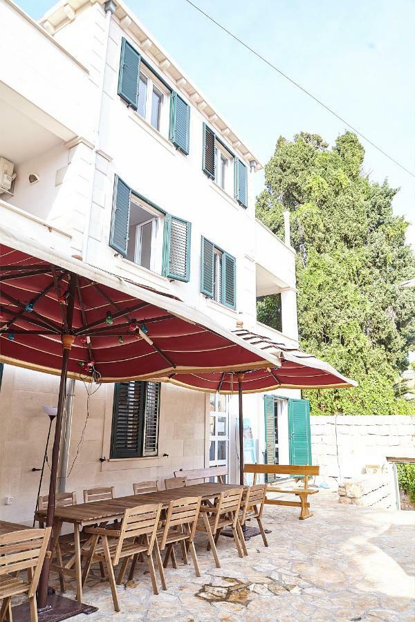 Love Dubrovnik Hostel エクステリア 写真