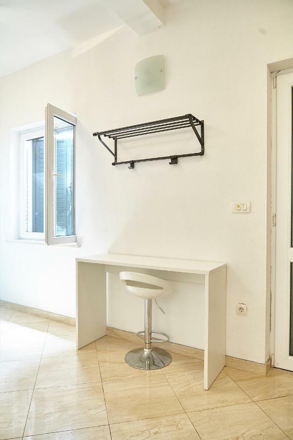 Love Dubrovnik Hostel エクステリア 写真